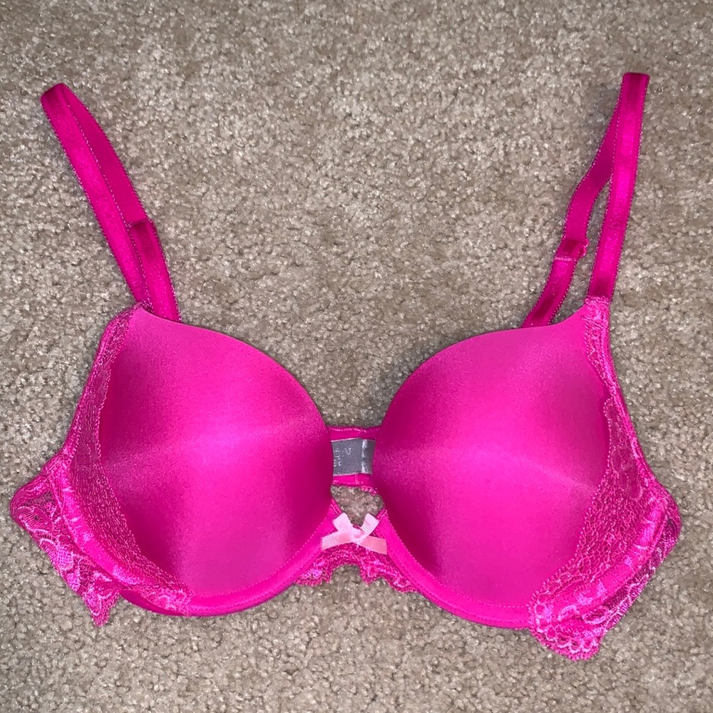 Victoria’s Secret bra